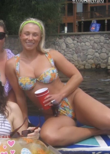 Janguy nice actress photo