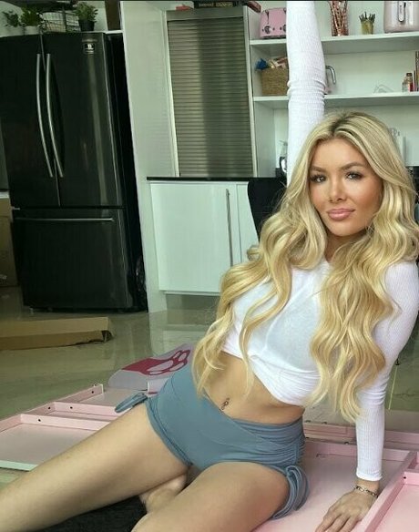 elainavice model hd images