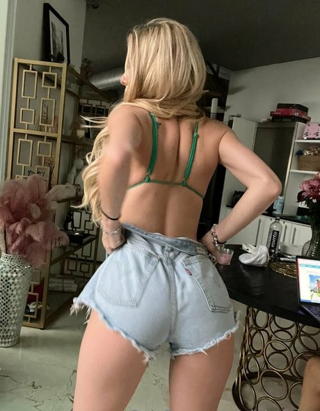 elainavice best pornstar pic