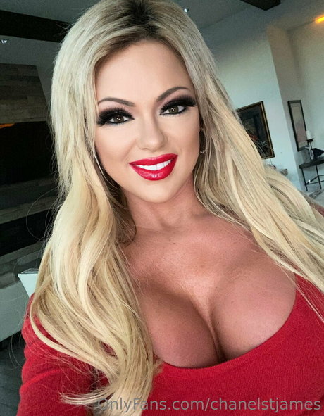 chanelstjames star sexy galleries