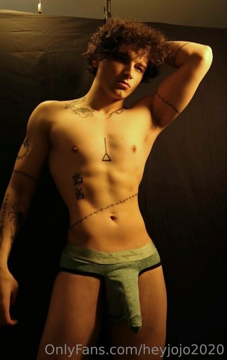 heyjojo2020 pornstar naked image