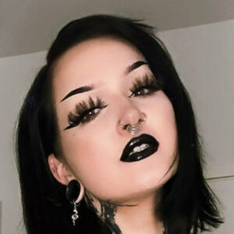 misseviliafree porn actress gallery