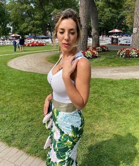 majikAF nude actress archive