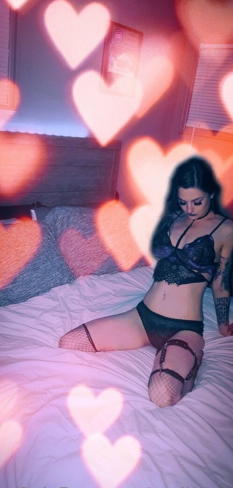 aprilaura perfect pornstar image