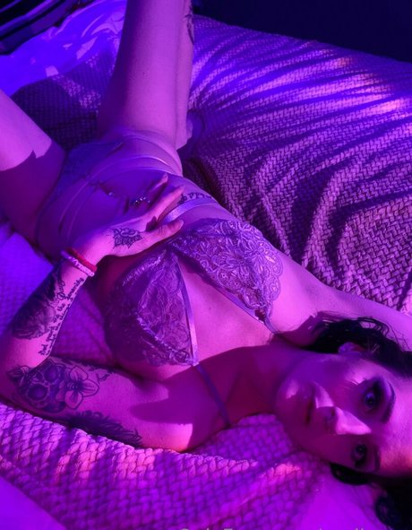 aprilaura hot pornstar pictures