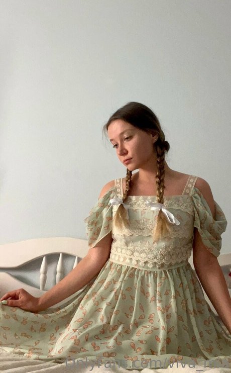 lilly lil free actress pic