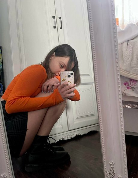 lilly lil free pornstar image