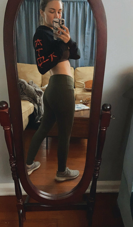 embertay model pornographic images