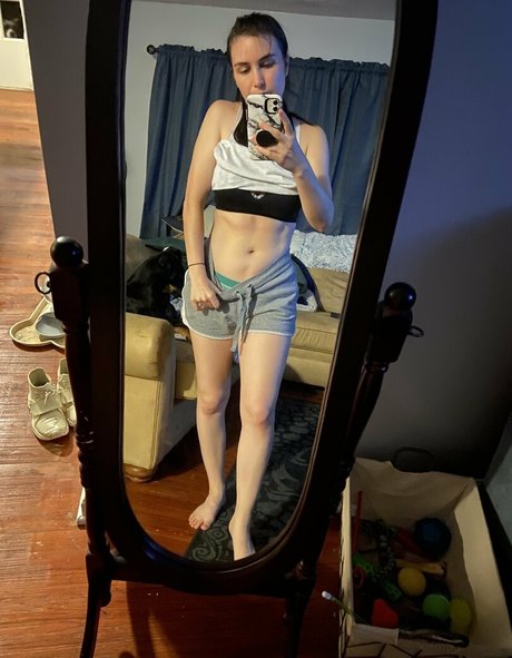 embertay naked actress image