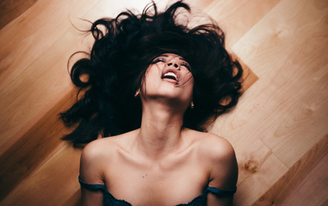 Yourleo s hd actress photos