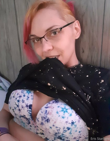 wyldestardust sexy model image