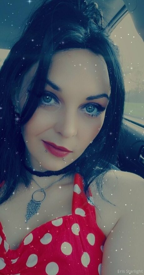 wyldestardust model hot gallery