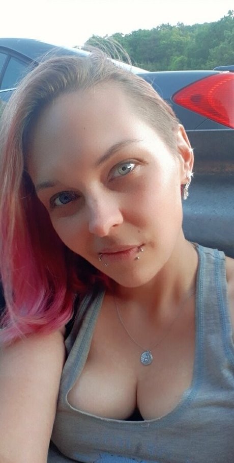 wyldestardust sex model gallery