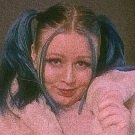 unilaama naked pornstar pictures