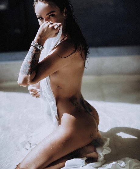 Aiza Dolmatova model galleries