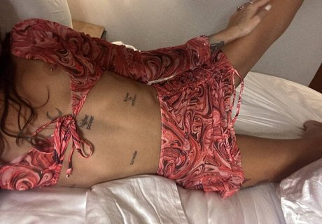 Aiza Dolmatova high quality model img