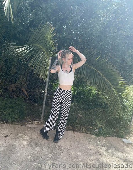 itscutiepiesade nudes model archive