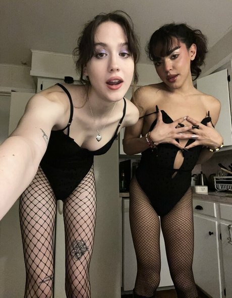 gray xxx model images