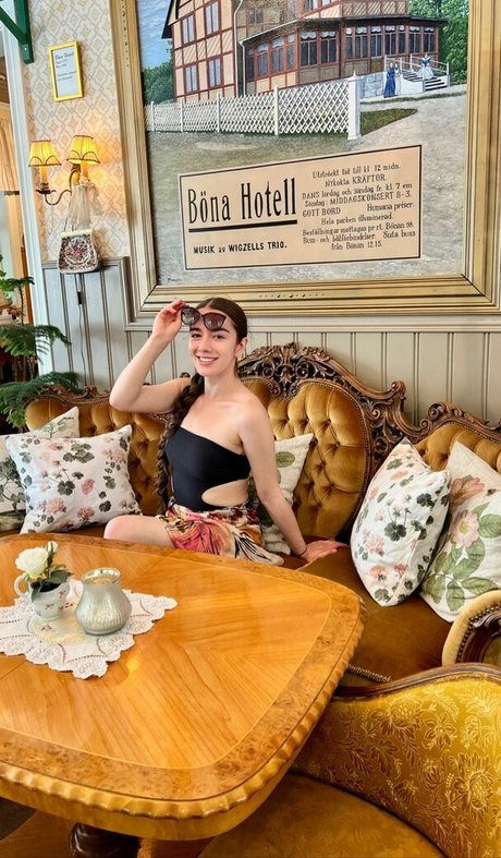 Miss Mikkaa pornstar naked images