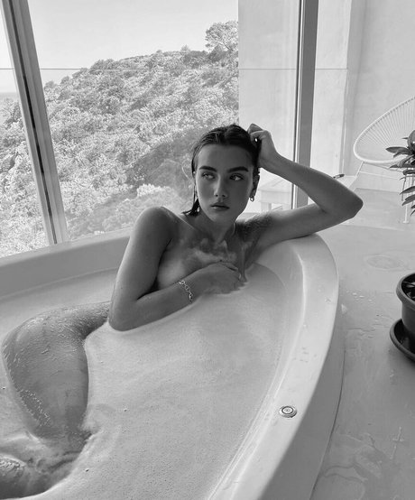 Claire Molin nudes actress gallery