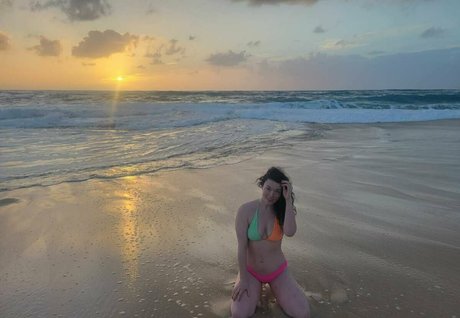 tiggerroseyfree sexy pornstar picture