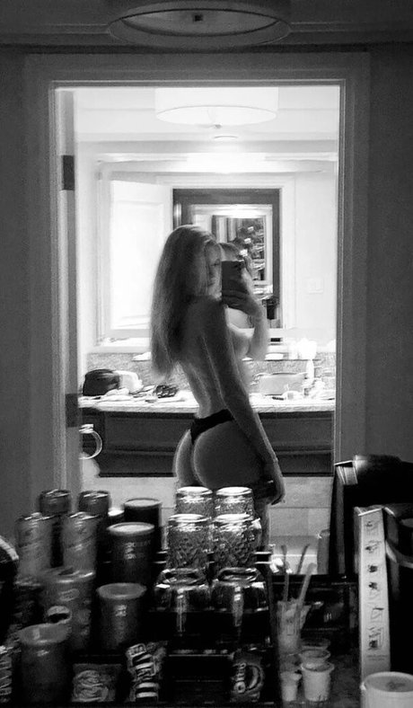 Josie Canseco sex actress pics