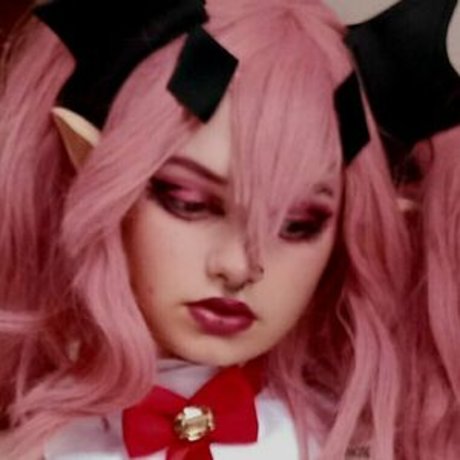 Papostia model hot img