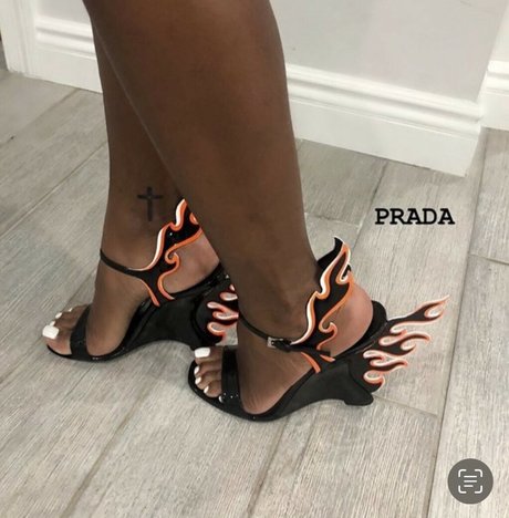 Bernice Burgos pornstar nude pictures