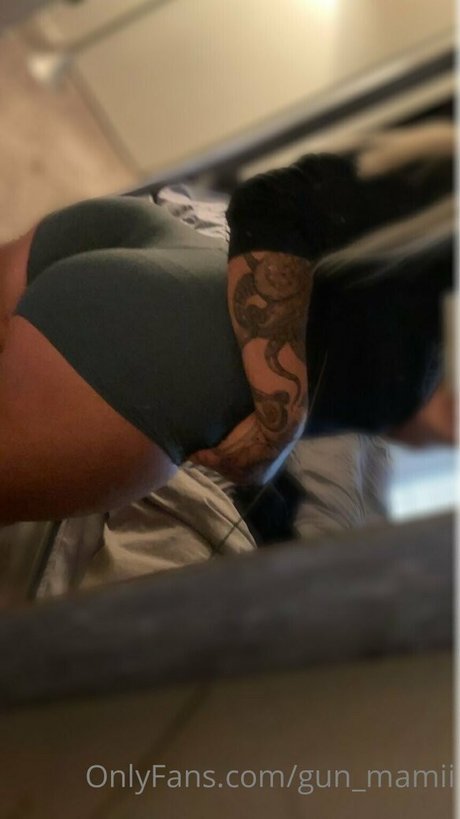 gun mamii star sexy photos