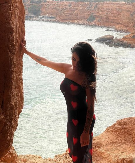 Gabi Melim erotic model photos