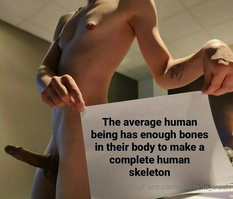 pastelle trash naked pornstar img