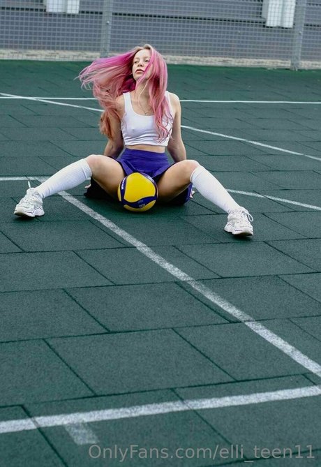 pretty elli model xxx pic