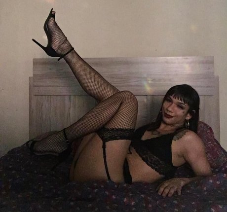 Yumi Xavier adult actress pic