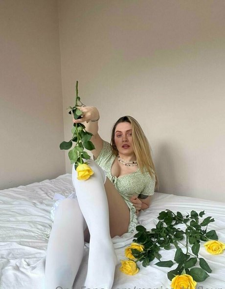 your paradisse pornstar pretty image