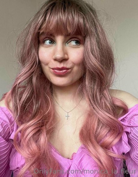 young asian onlyfans hot sexy photo