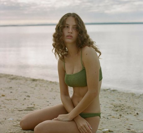 Ava Pearlman star beautiful picture