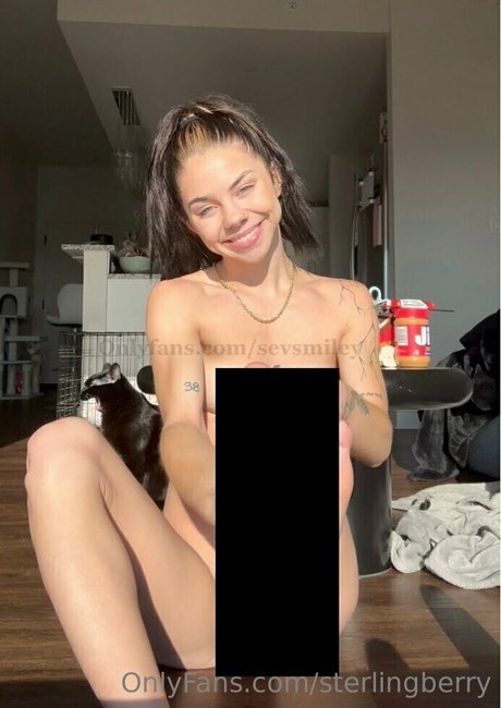 sterlingberry pornstar sexy pic