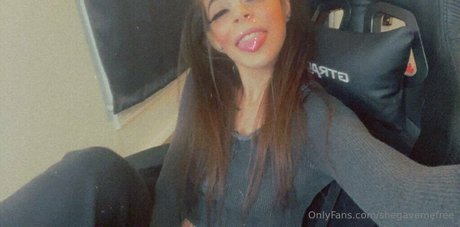 shegavemefree perfect pornstar img