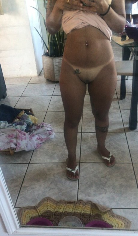 Sanbelly model exclusive picture