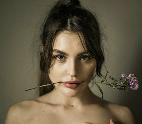 beatrice carti beautiful actress images