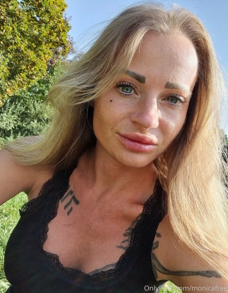 yourmonicaa model nice photo