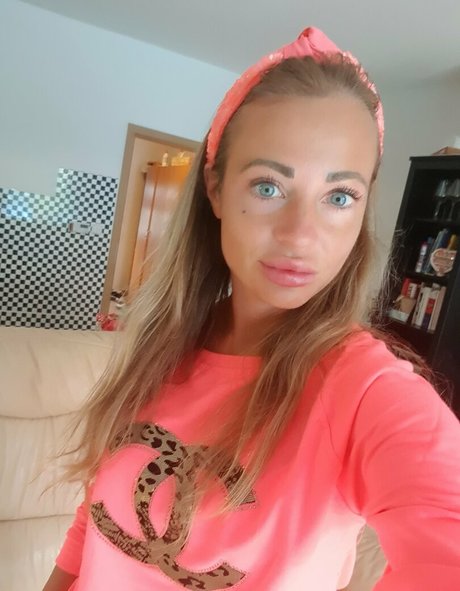 yourmonicaa beautiful star images