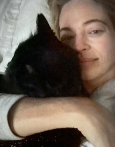 Jeri Ryan Profile pic