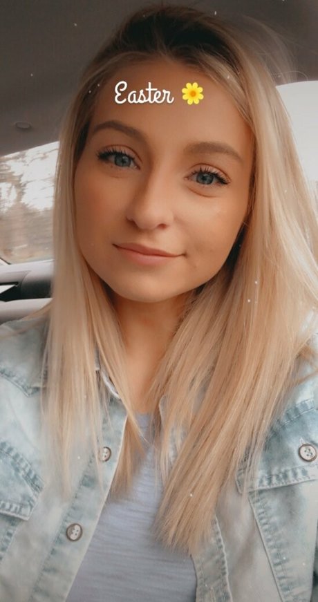 Sunny Bunnnie star exclusive gallery