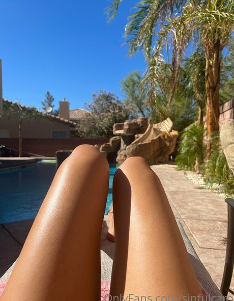 sinfulcaro model top pic