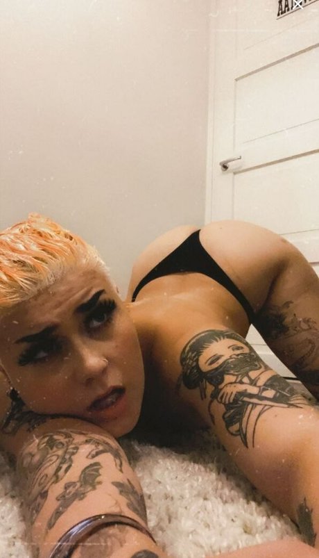 Eki102 star sex photo