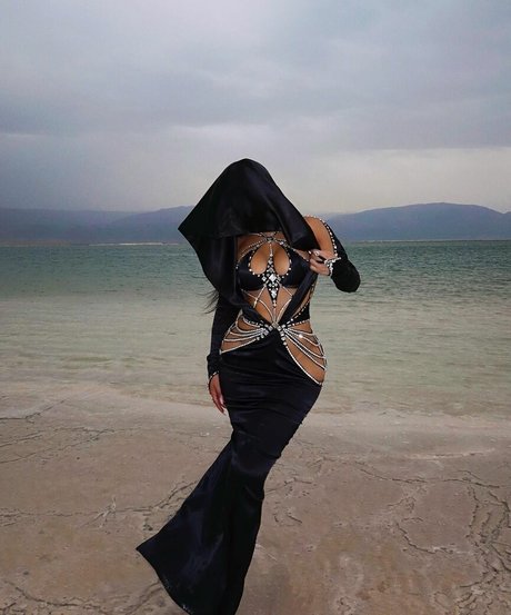 Nikita Dragun pornstar pretty photo