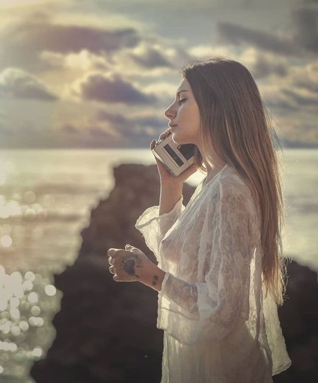 Tal Ronen actress pictures