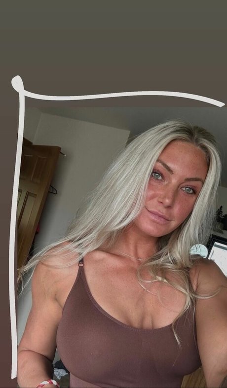 Jordan Elizabeth model nudes photo