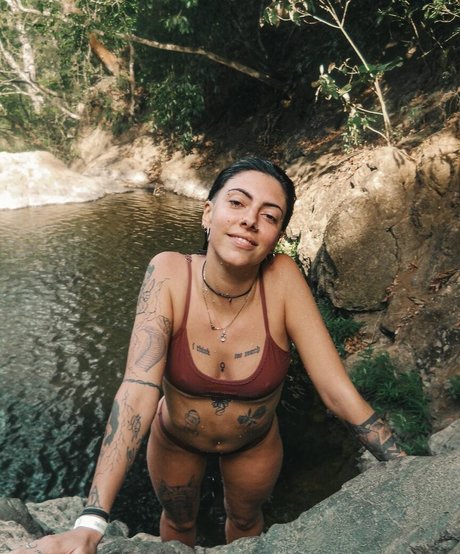 Lupe Cozzolino nice model img